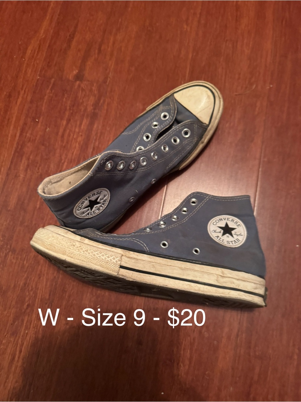Converse women’s Navy Blue High-Top Sneakers. Needs laces